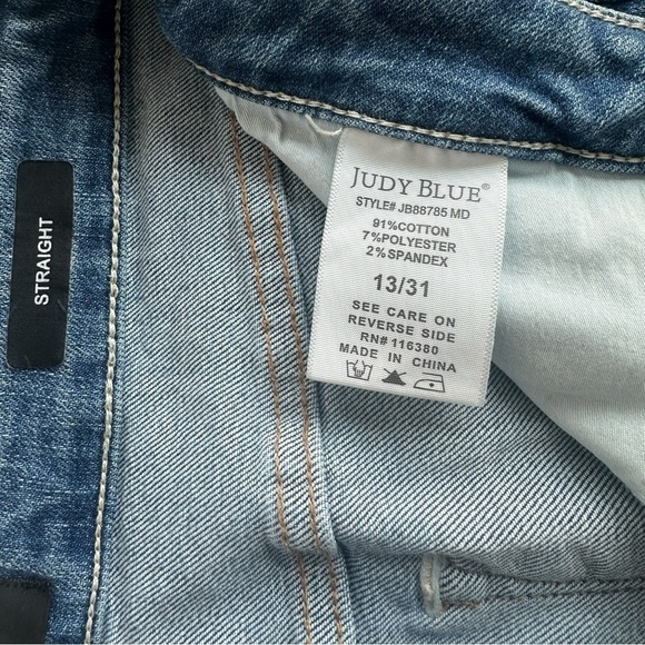 Judy Blue Women's High-Rise Tummy Control Destroyed Knee Straight Jeans Size 31 - Picture 5 of 11